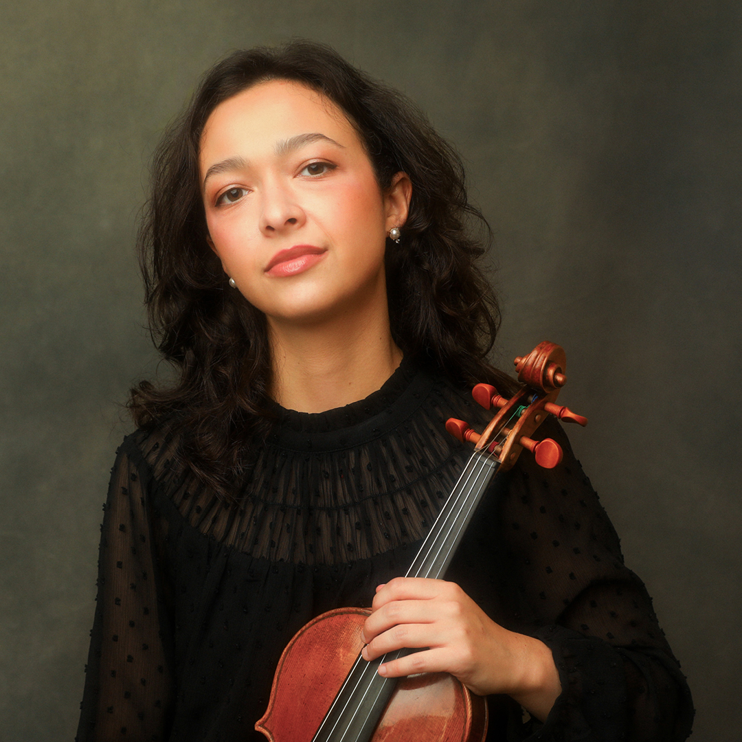 photo of first violinist Francesca Bass